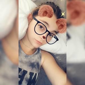 Meet your Posher, Harmony